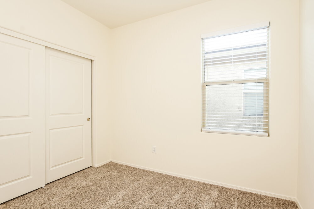 Building Photo - 6989 W Hedge Rose Dr
