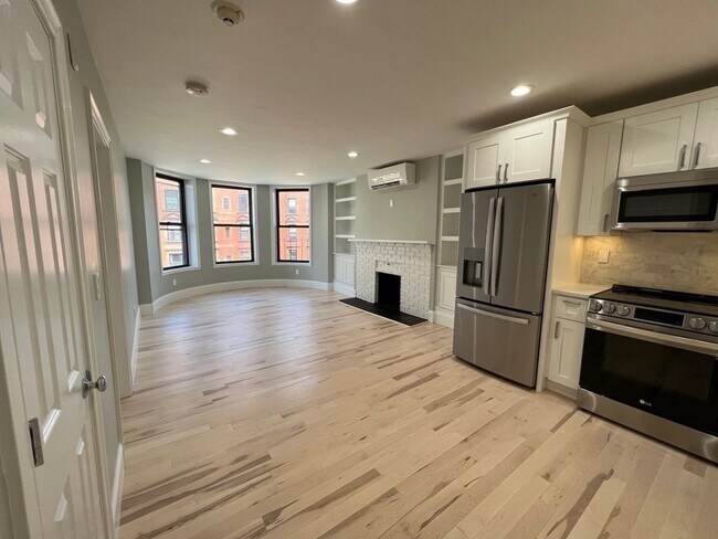 Building Photo - 495-497-497 Beacon St