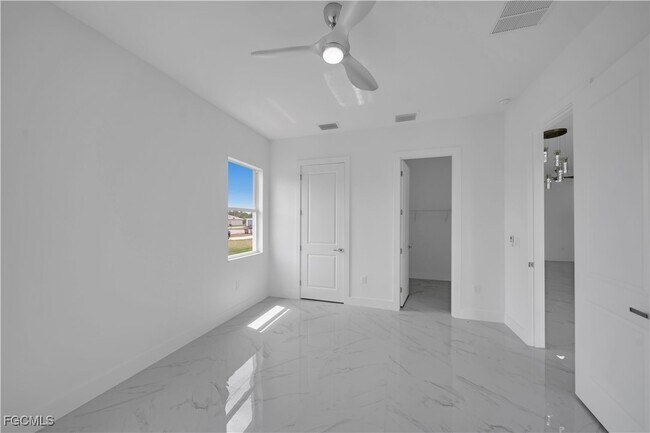 Building Photo - 1155 Countess Ave