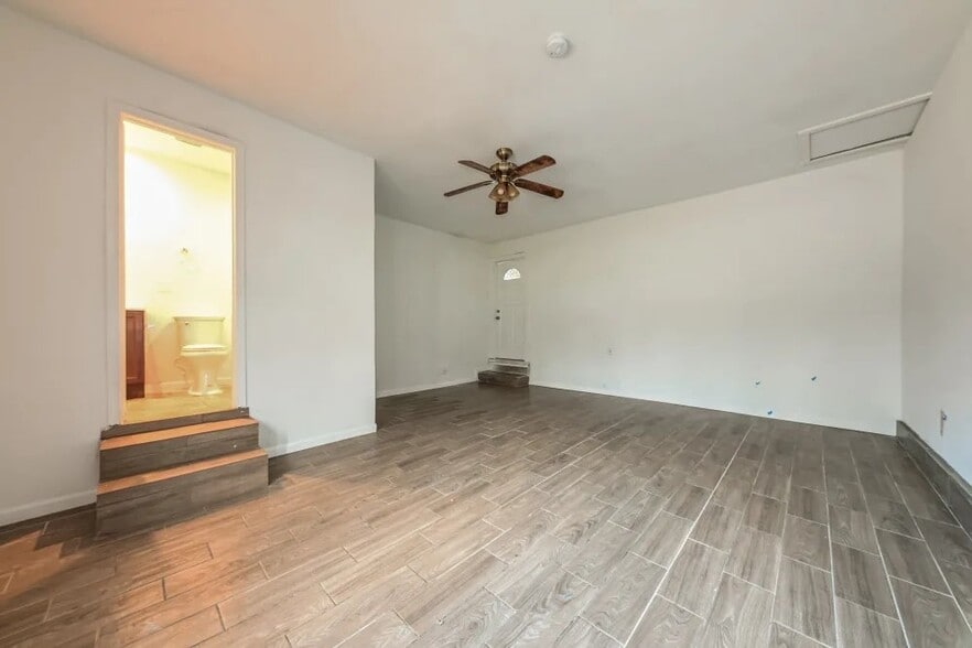 Building Photo - 1226 McDonald Dr