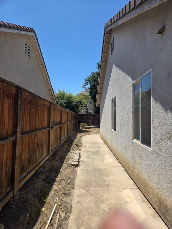Building Photo - 421 Steiner Dr