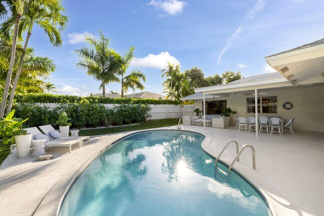 Building Photo - 2512 SW 5th St