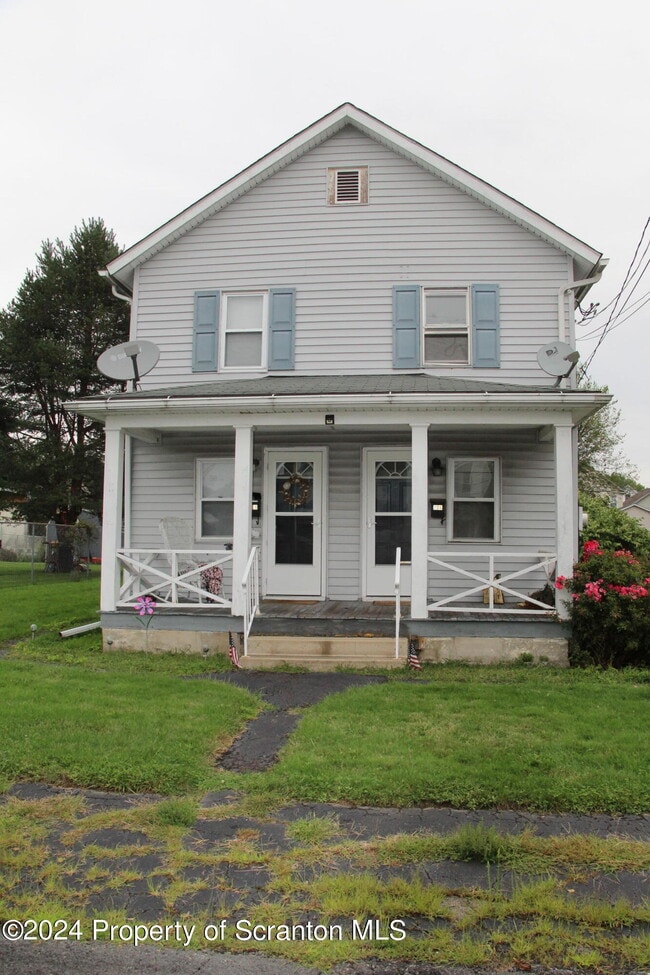 Building Photo - 204-206 Jackson St