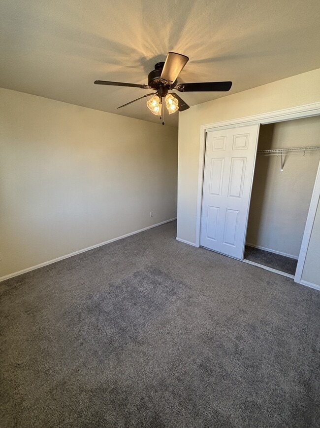 Building Photo - 755 Hailey Glenn View