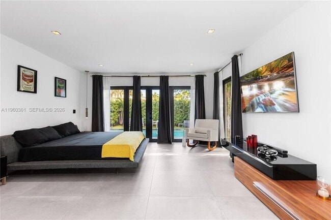 Building Photo - 63 SW 31st Rd