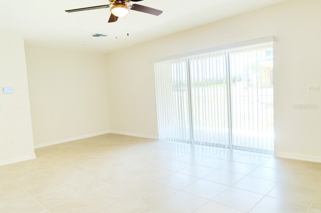 Building Photo - 9026 Pinales Way