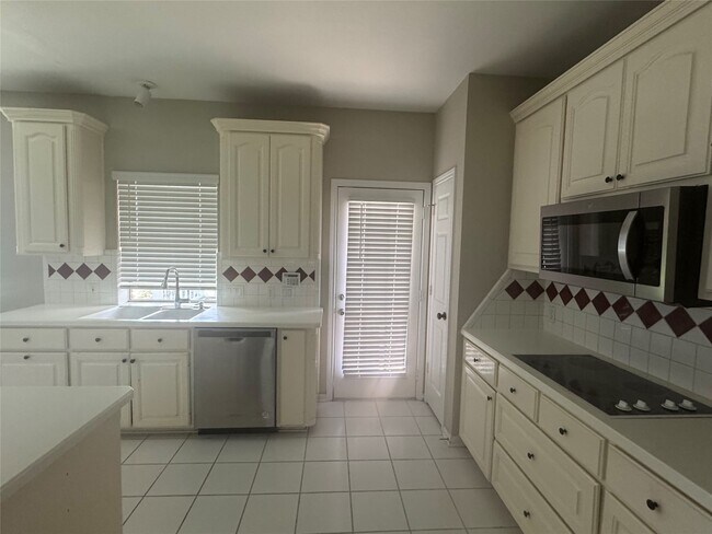 Building Photo - 4319 Greystone Way