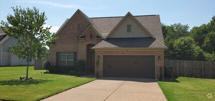 Building Photo - 70 Southwind Dr