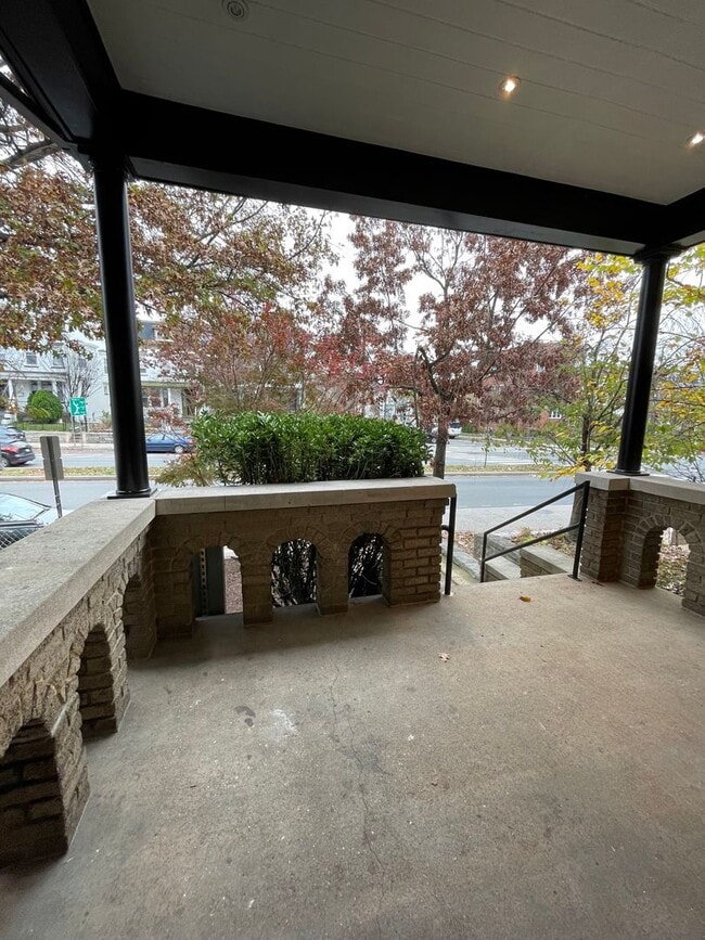 Building Photo - Beautiful Petworth Row House On Grant Circle Park W/Parking Included, Pets Welcomed, Updated Kitc...