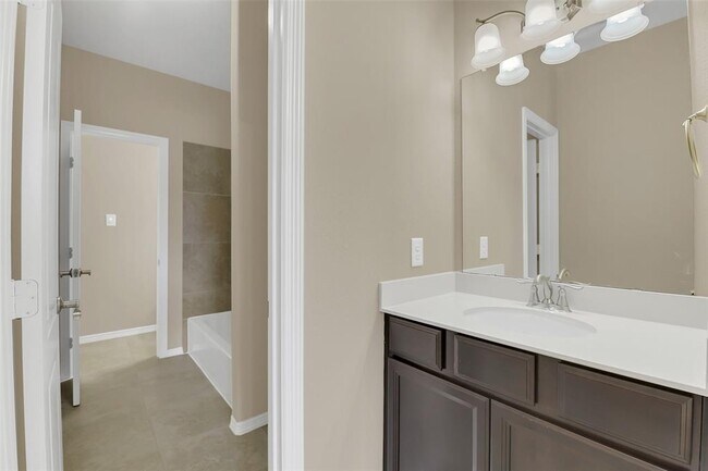 Building Photo - 17306 Legend Brook Ct