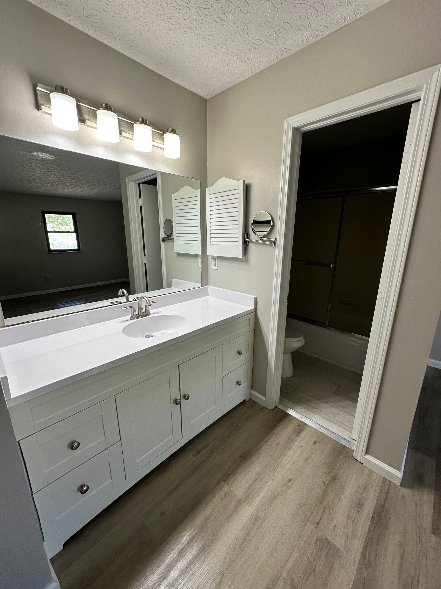 Building Photo - 1827 Watertower Dr