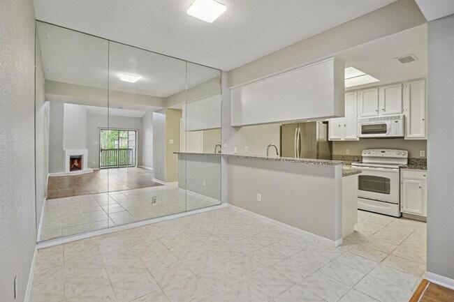 Building Photo - 11711 Memorial Dr