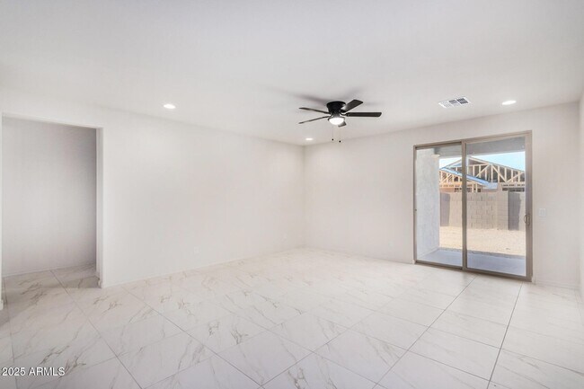 Building Photo - 6970 W Gwen St