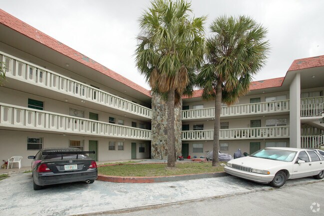 Primary Photo - Waterview Villas