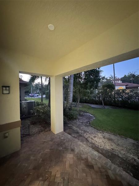 Building Photo - 6095 NW 116th Dr