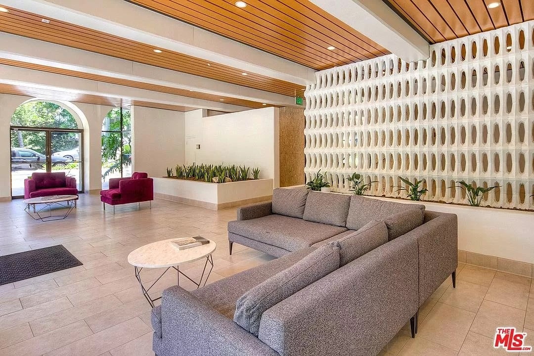 Building Photo - 1300 Midvale Ave