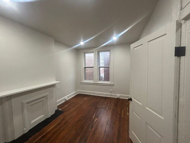 Building Photo - 920 Washington Ave