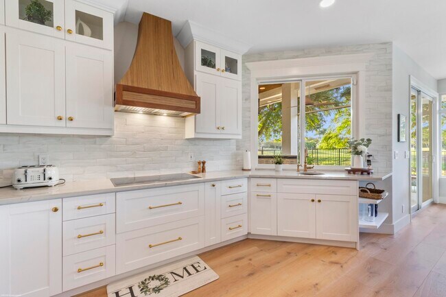 Building Photo - 15611 Milan Ct