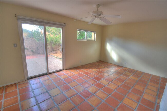 Building Photo - 2517 Tramway Terrace Ct NE