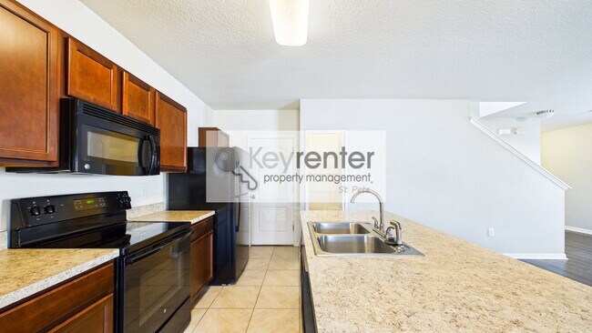 Building Photo - 14517 Dunrobin Dr
