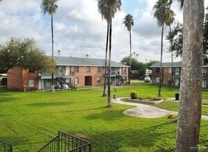 Building Photo - 7 Audrey Dr