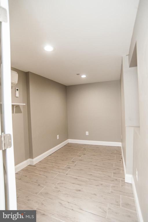 Building Photo - 2022 4th St NE