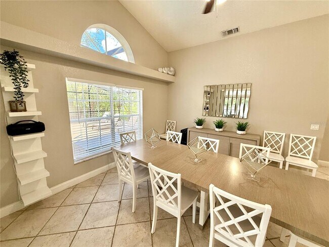 Building Photo - 102 Titan Dr