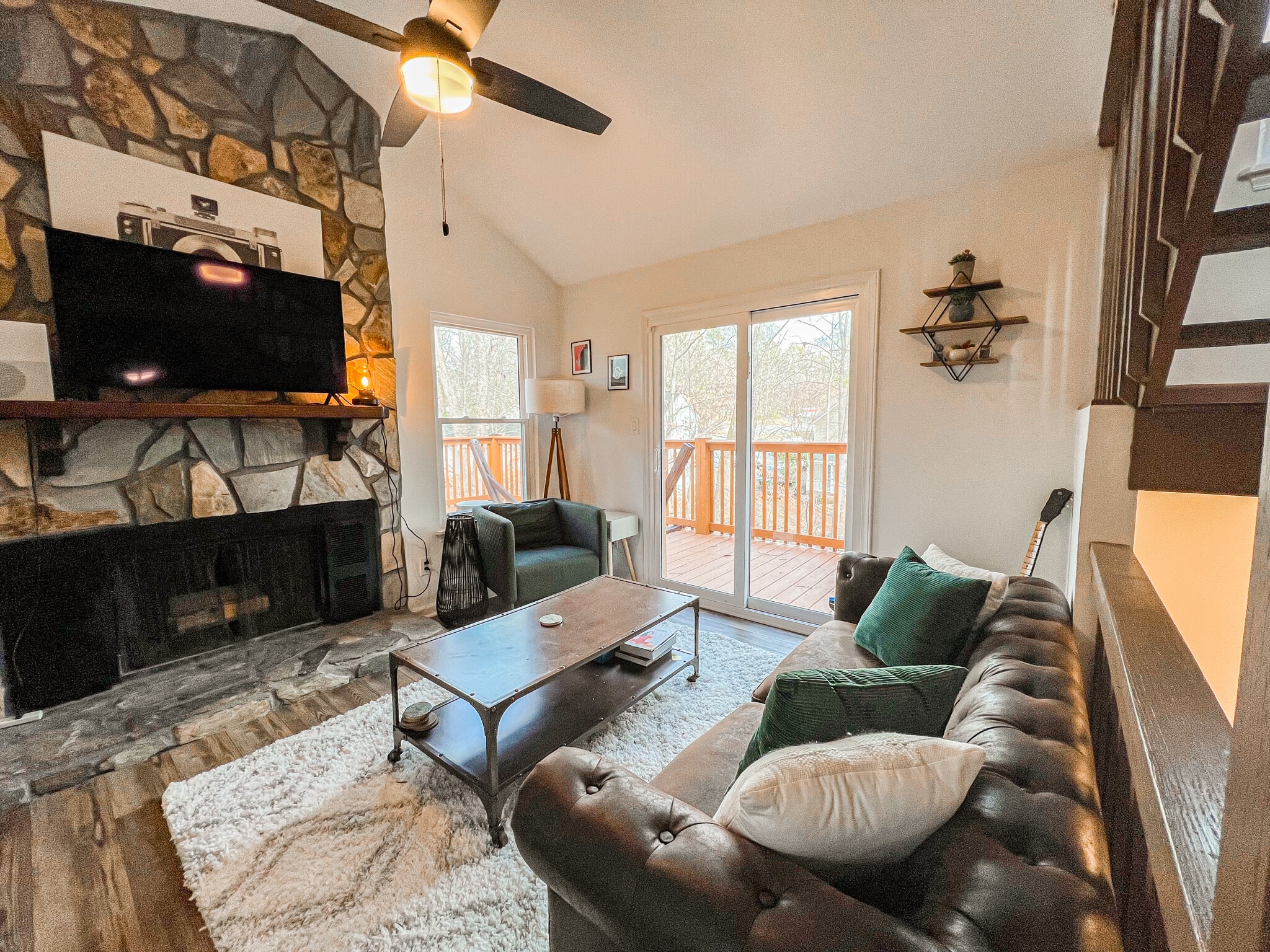 Building Photo - 8012 Briardale Dr