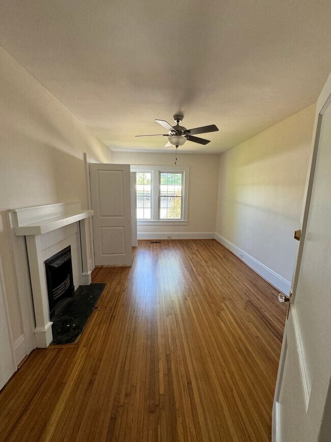 Building Photo - Single Family in Downtown Kings Mountain, NC