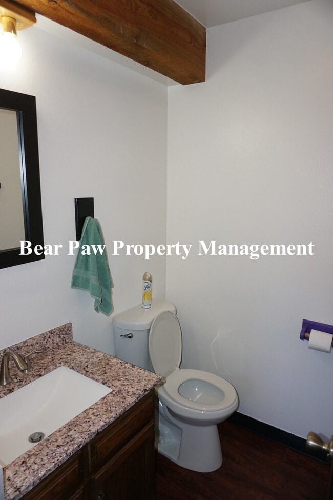 Building Photo - Beautiful Horse Property in Evergreen!!