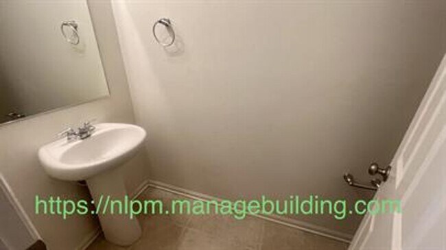 Building Photo - 13328 Hyacinth Ct