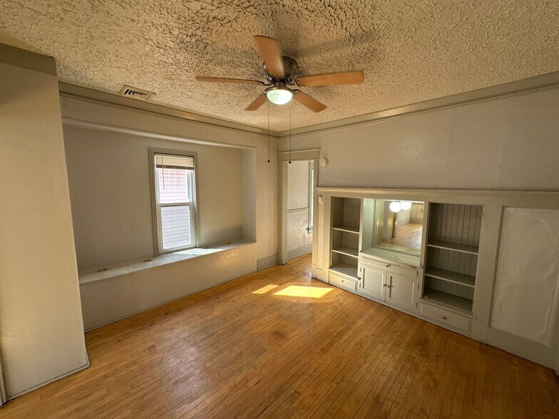 Building Photo - 2539-2541-2541 N 44th St