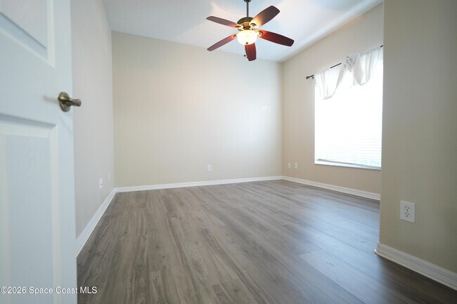 Building Photo - 3882 Manitoba Way