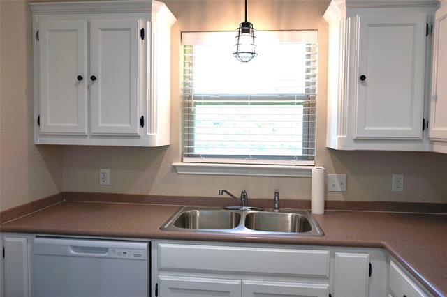 Building Photo - 6322 Woolwich Dr