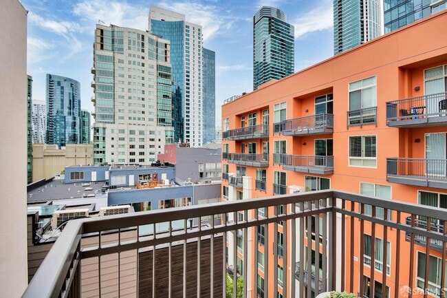 Building Photo - 50 Lansing St