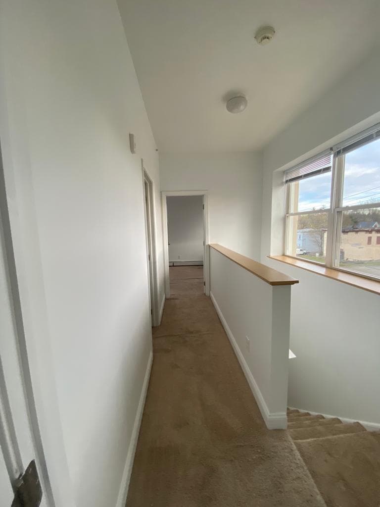 Building Photo - 211 W State St