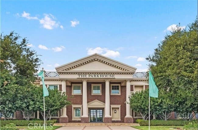Building Photo - 15723 Parkhouse Dr