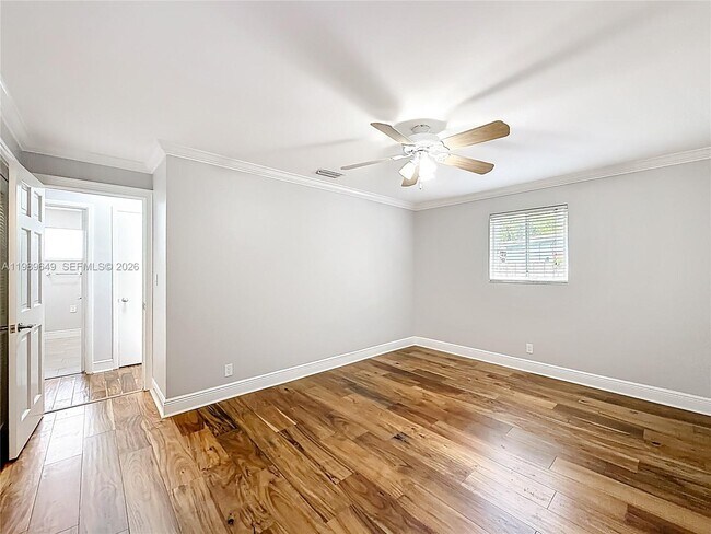 Building Photo - 4330 SW 7th St