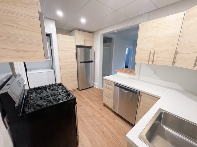 Building Photo - 2817 Bridge Ave