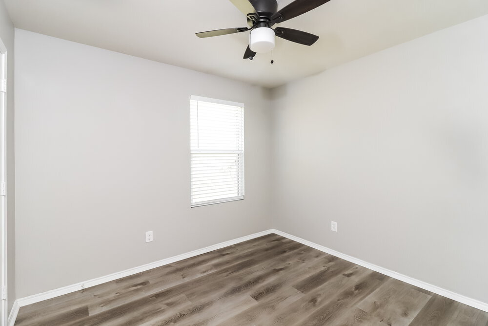 Building Photo - 10009 Calcite Dr