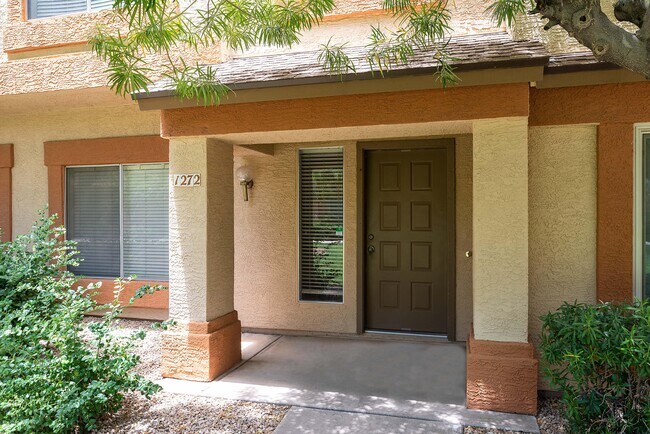 Building Photo - 4114 E UNION HILLS Dr