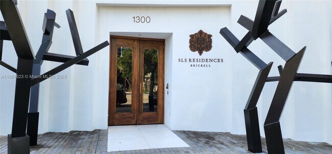 Building Photo - 1300 S Miami Ave