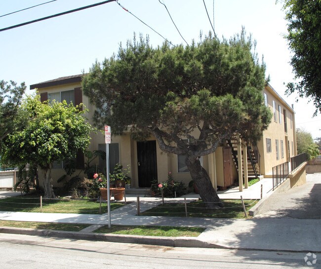Primary Photo - 602 Pier Ave