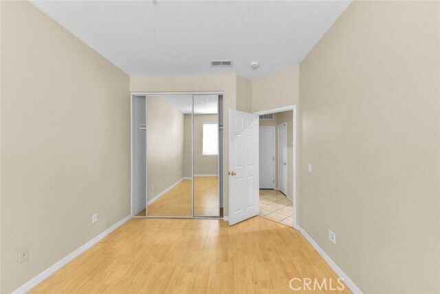 Building Photo - 5793 Oakdale Ln