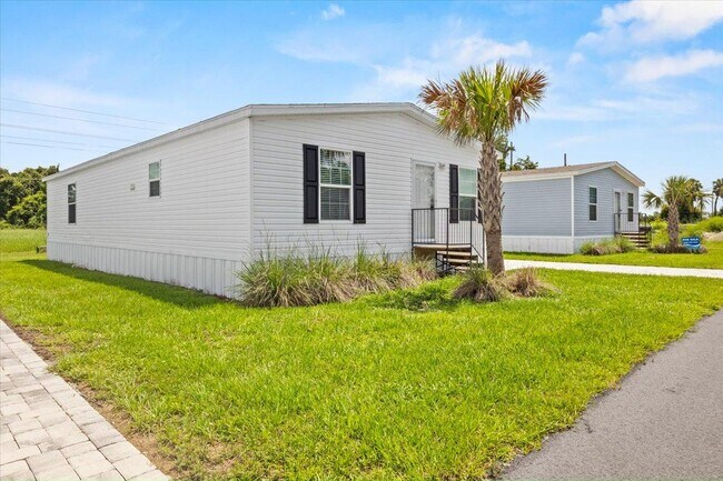 Building Photo - 6711 Hidden Oaks Dr