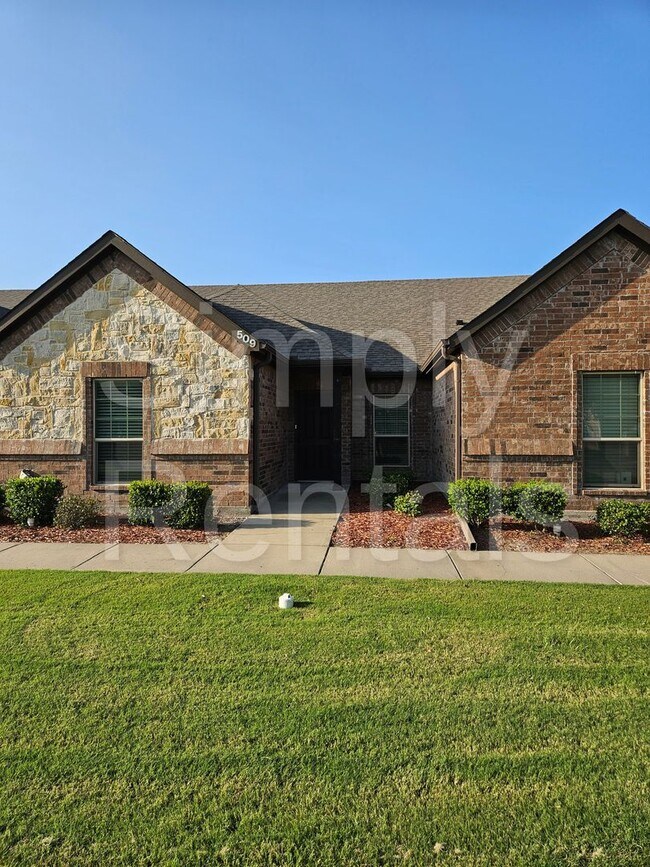 Building Photo - 509 Baylor Dr