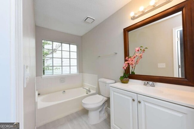 Building Photo - 1575 Watercrest Cir