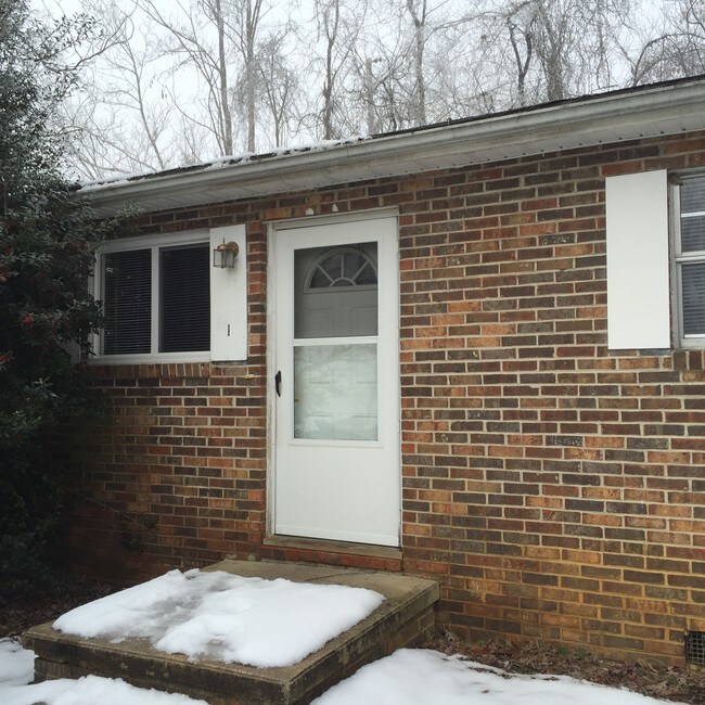 Oakdale Apartments 520 Douglas Shed Rd Johnson City TN 37615