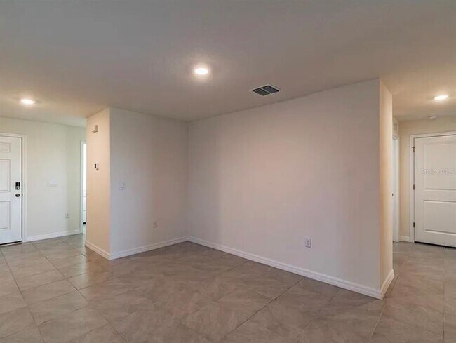 Building Photo - 649 Sunlit Coral St