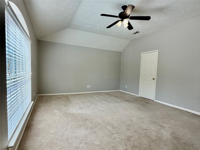 Building Photo - 6622 Grant Dr